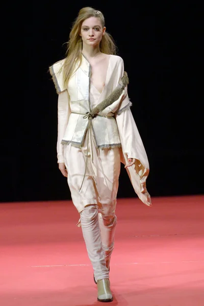 Look 2